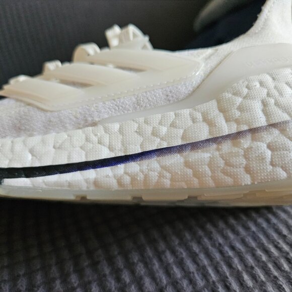 NWOT adidas Women's Ultraboost 21 Running Shoe- size 8- Core White/Cream White - Picture 7 of 9